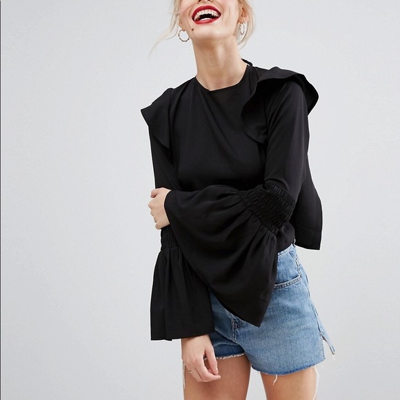 Open Back Top - Picture 4 of 4